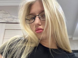 Erotinis vaizdo pokalbis crystalyss