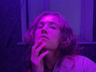 Erotinis vaizdo pokalbis curlyNed