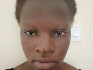 Erotinis vaizdo pokalbis Curvey