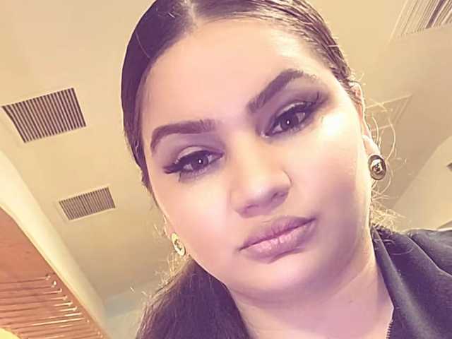 Profilio nuotrauka Curvy-Delight