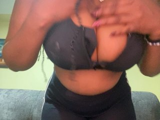 Erotinis vaizdo pokalbis Curvy-maxy9