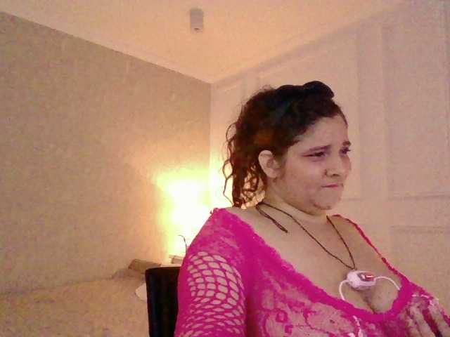 Transliacijos ekrano nuotraukos curvy69