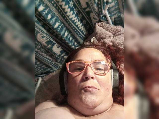 Transliacijos ekrano nuotraukos CurvyMeg