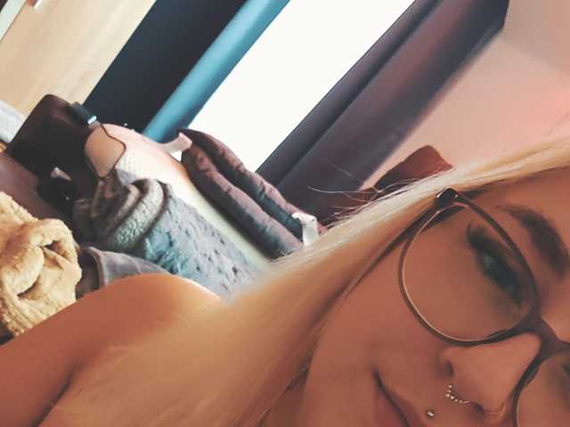 Profilio nuotrauka Curvymelli97