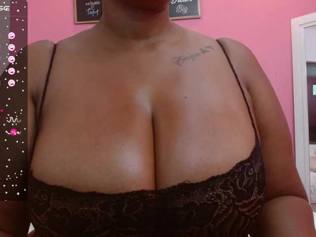 Transliacijos ekrano nuotraukos curvymommyy