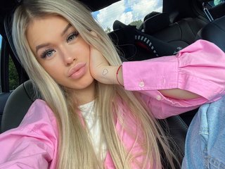 Erotinis vaizdo pokalbis Cute-bitch