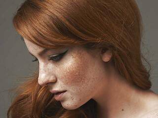 Erotinis vaizdo pokalbis Dok_Honey