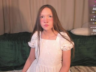 Erotinis vaizdo pokalbis CuteLolly