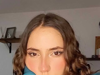 Erotinis vaizdo pokalbis cute-sky