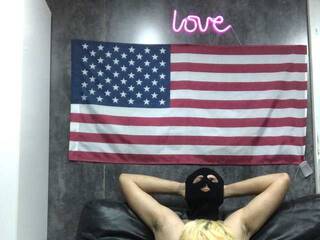 Erotinis vaizdo pokalbis Cute8kittens