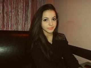 Erotinis vaizdo pokalbis cuteirma