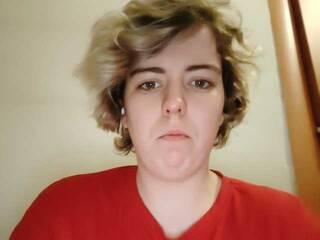 Erotinis vaizdo pokalbis CuteKitty758