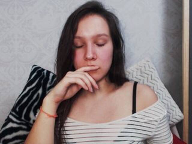 Transliacijos ekrano nuotraukos CuteLolissa