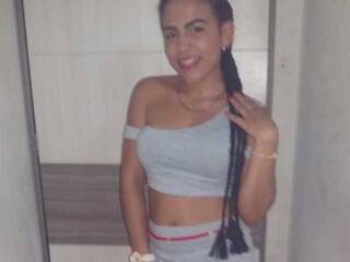 Erotinis vaizdo pokalbis cuteprinss77