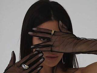 Erotinis vaizdo pokalbis CutieAlice