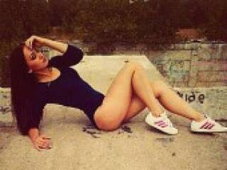 Erotinis vaizdo pokalbis daaniella