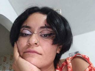 Erotinis vaizdo pokalbis DaenerysNaughty