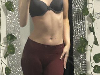 Erotinis vaizdo pokalbis Daisypeach