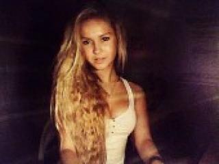 Erotinis vaizdo pokalbis daize