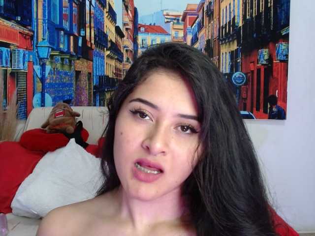 Nuotraukos DamaveHit Horny girl, you want your burning cock and full of cum for my mouth
