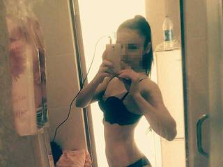 Erotinis vaizdo pokalbis DanceReal