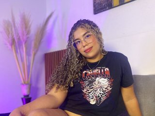 Erotinis vaizdo pokalbis Danhia