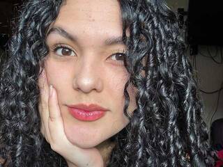 Erotinis vaizdo pokalbis daniacurly