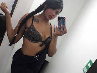 Erotinis vaizdo pokalbis Danielarome