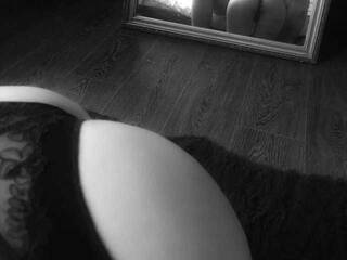 Erotinis vaizdo pokalbis DanikLev3001