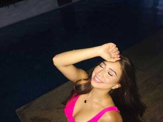 Erotinis vaizdo pokalbis DannyEvans