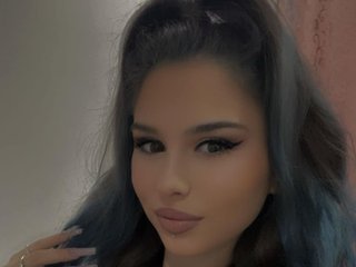 Erotinis vaizdo pokalbis DariKoleva