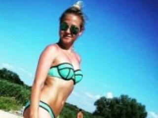 Erotinis vaizdo pokalbis darkant