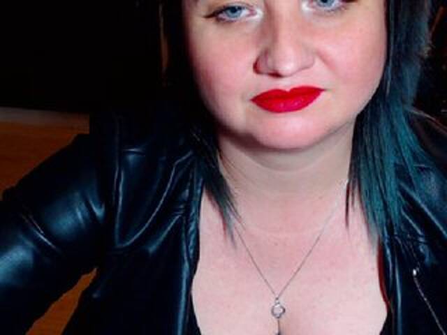 Transliacijos ekrano nuotraukos KinkyDomina