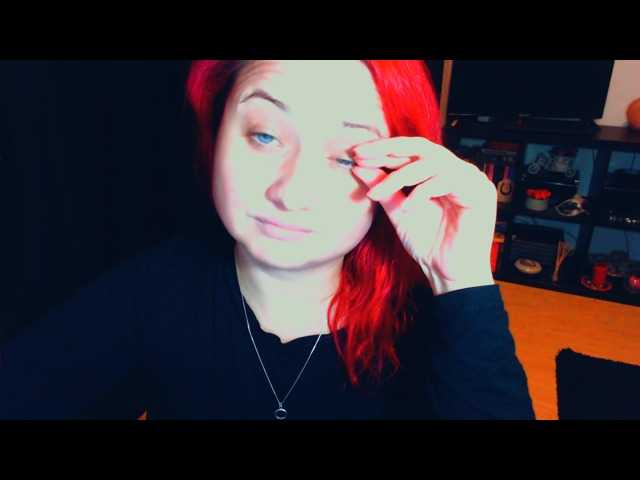 Transliacijos ekrano nuotraukos KinkyDomina