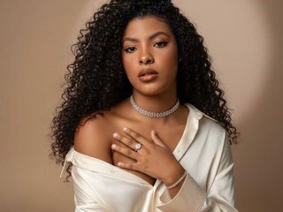 Erotinis vaizdo pokalbis Dayanacarson