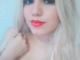 Erotinis vaizdo pokalbis Dayanemillers