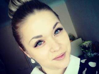 Erotinis vaizdo pokalbis ddeerrwa