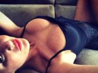 Erotinis vaizdo pokalbis delary