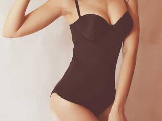 Erotinis vaizdo pokalbis Delicioustitssss