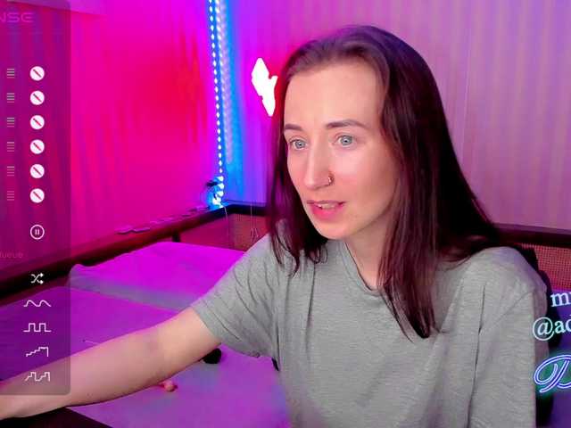 Transliacijos ekrano nuotraukos DellyRoze