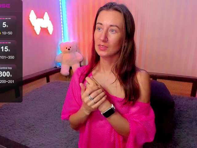 Transliacijos ekrano nuotraukos DellyRoze