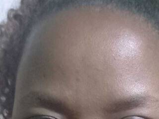 Erotinis vaizdo pokalbis Delphinnah