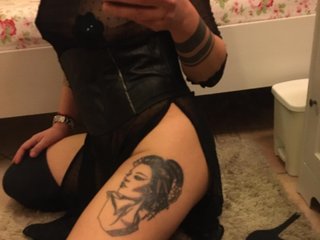 Erotinis vaizdo pokalbis DesireeGold