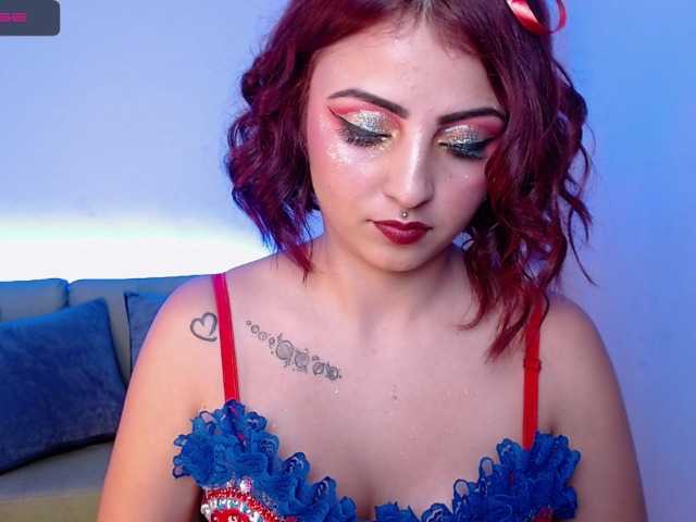 Nuotraukos Diamond-Red ❤️Hi guys❤️ I'm watching my father masturbating, and that made me very horny ... come help me to culminate my orgasm ♥ ♥ #lovense #ahegao #bdsm #squirt #dirty