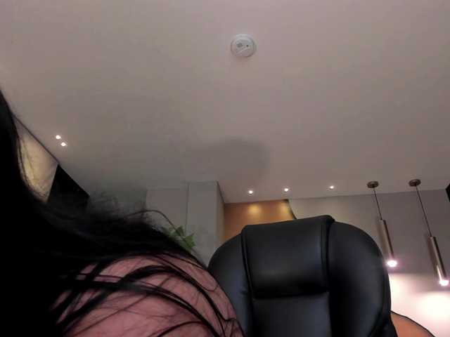 Transliacijos ekrano nuotraukos DianeWilde