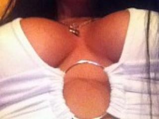 Erotinis vaizdo pokalbis digirl