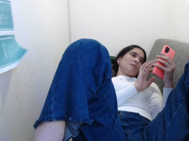 Transliacijos ekrano nuotraukos Dilzsex