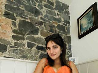 Erotinis vaizdo pokalbis DInaraXRose