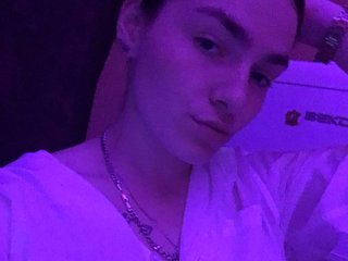 Erotinis vaizdo pokalbis DirtyMommy