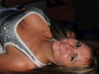 Erotinis vaizdo pokalbis djerry666